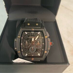 Tonneau Three Hand Quartz SIlicone Strap Watch, 48mm
Ed Hardy
New in box